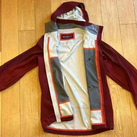 REI shell - Picture 13 of 16